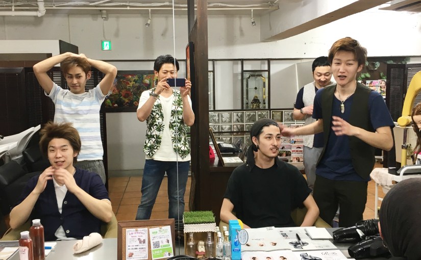 美容師の姿勢とは！？