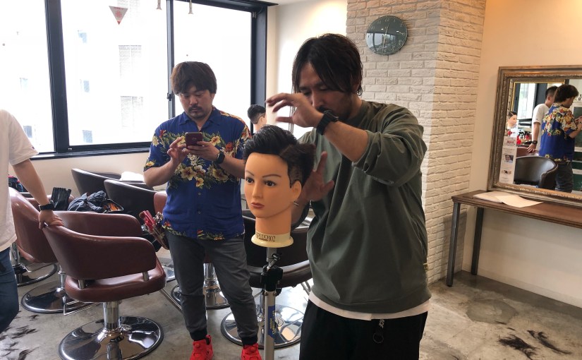 美容師塾でメンズカット講習。